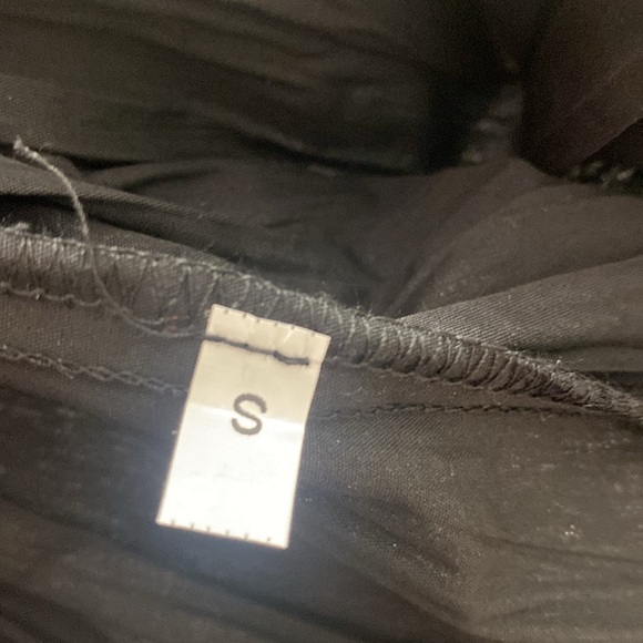 NWT OZAI N KU Crinkle Midi Skirt - Picture 4 of 6